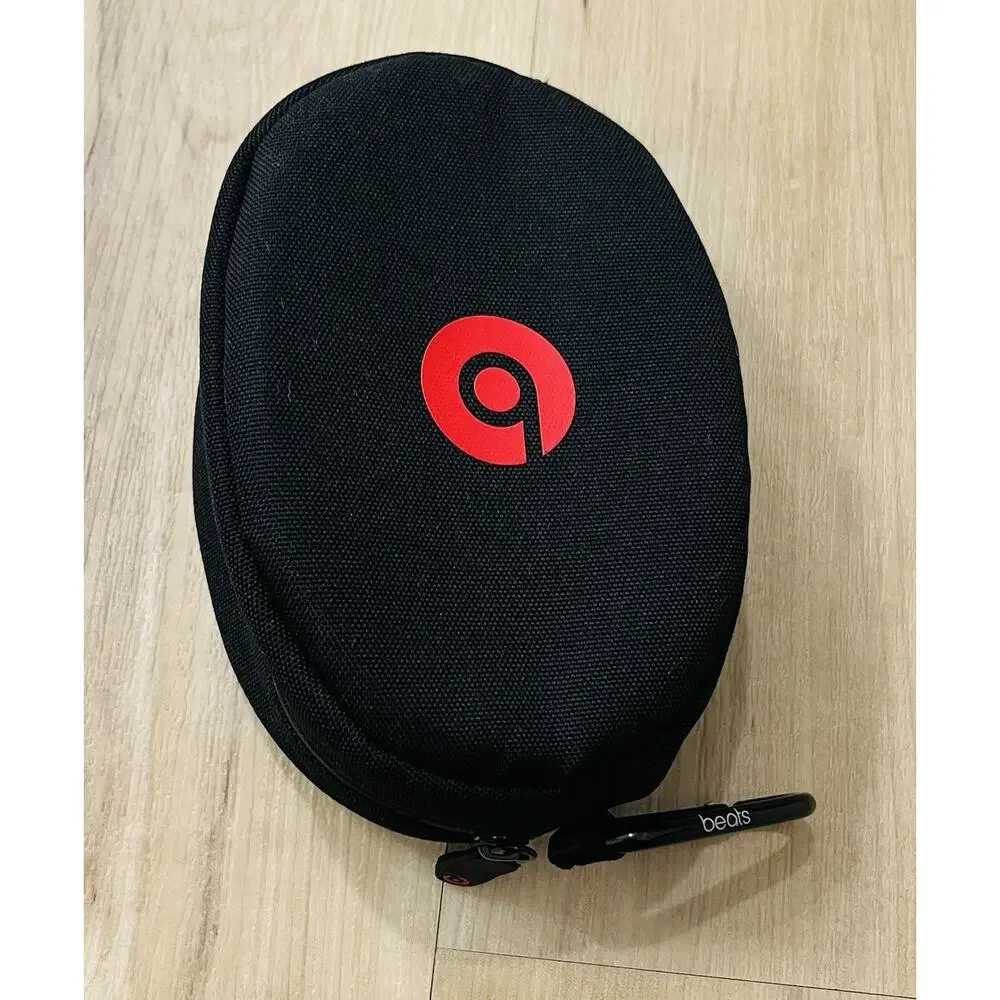 Beats by Dre Solo Headphone Soft Carrying Neoprene Case Black/Red Travel - Used